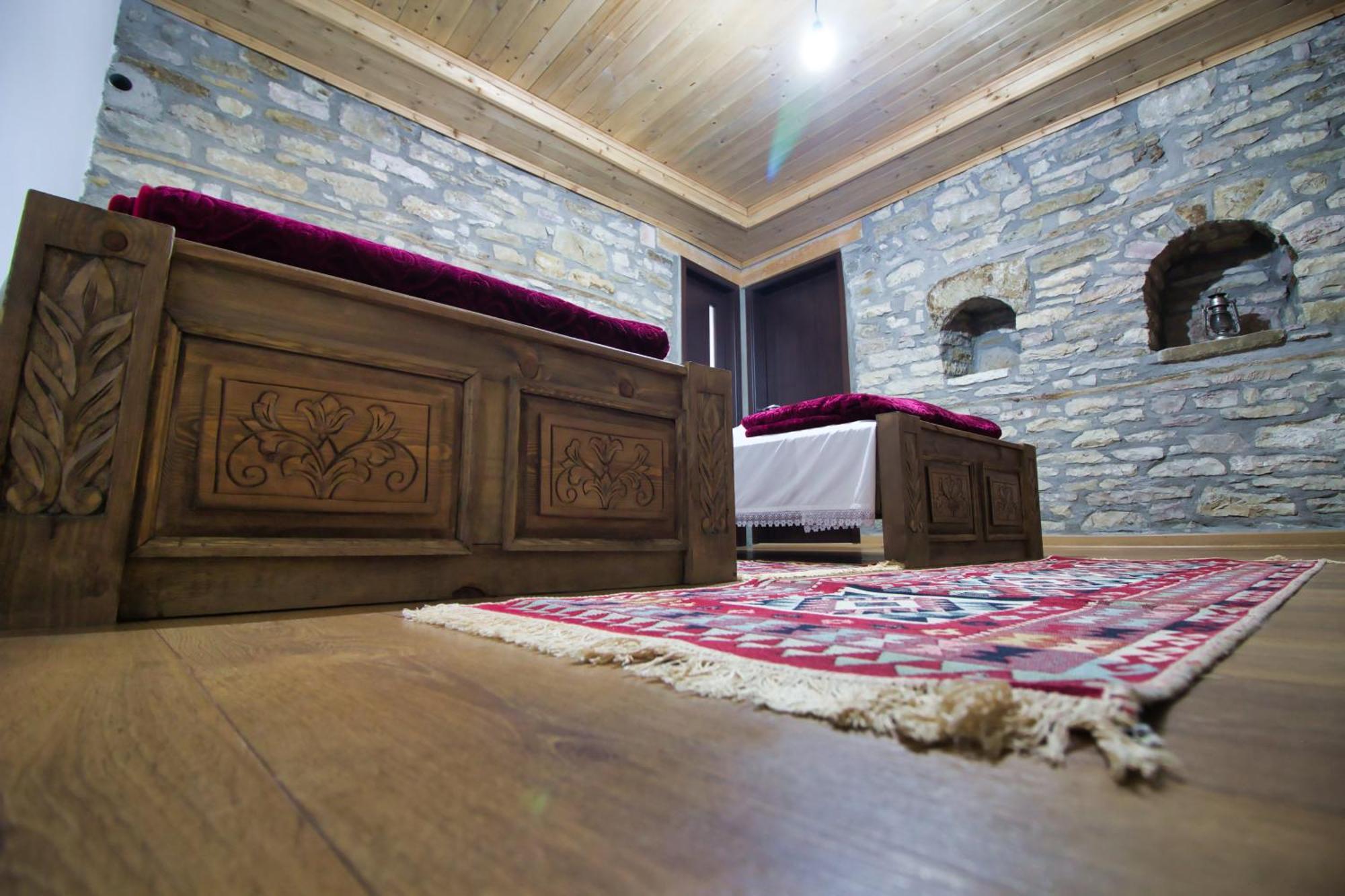 Guri Guesthouse Gjirokastër Exterior foto